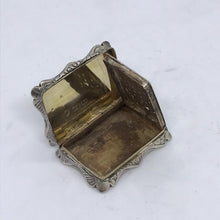 Load image into Gallery viewer, Victorian Solid Silver Hallmarked Vinaigrette Edward Smith 1843