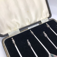 Load image into Gallery viewer, Boxed Set Of Silver Collectors Spoons With Lion Finials William Suckling 1940