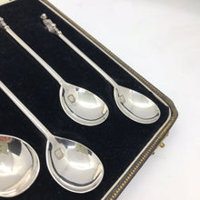 Load image into Gallery viewer, Boxed Set Of Silver Collectors Spoons With Lion Finials William Suckling 1940