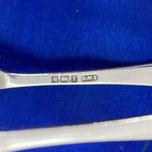 Load image into Gallery viewer, Cased Set Of Six Silver Trefid Coffee Spoons & Sugar Nips Sheffield 1911