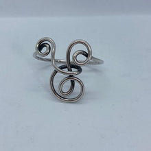 Load image into Gallery viewer, Victorian Silver Napkin Ring Twisted Knot Import Marks London 1895