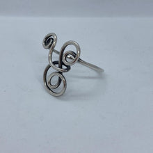 Load image into Gallery viewer, Victorian Silver Napkin Ring Twisted Knot Import Marks London 1895