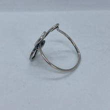 Load image into Gallery viewer, Victorian Silver Napkin Ring Twisted Knot Import Marks London 1895