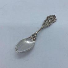 Load image into Gallery viewer, Hallmarked Silver Royal Christening Spoon Replica Franklin Mint London 1982