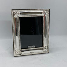 Load image into Gallery viewer, Silver Photograph Frame With Shell Detail