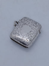 Load image into Gallery viewer, Victorian Silver Vesta Cartouche Birmingham 1895