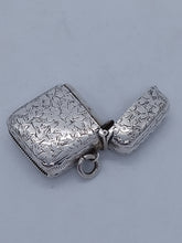 Load image into Gallery viewer, Victorian Silver Vesta Cartouche Birmingham 1895