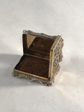 Load image into Gallery viewer, Silver Vinaigrette Edward Smith 1850