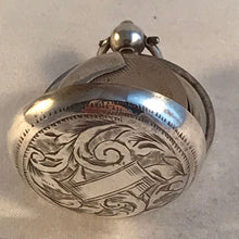 Load image into Gallery viewer, Edwardian Silver Sovereign Case With Foliate Decoration Birmingham 1909