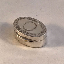 Load image into Gallery viewer, George III Silver Vinaigrette Thomas Willmore 1798