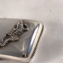 Load image into Gallery viewer, Novelty Edwardian Silver Vesta With Applied Cast Frog Model Chester 1903