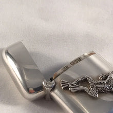 Load image into Gallery viewer, Novelty Edwardian Silver Vesta With Applied Cast Frog Model Chester 1903