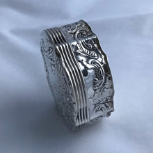 Load image into Gallery viewer, Silver Box Decorated With Putti London Import Marks