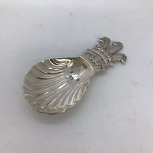 Load image into Gallery viewer, Commemorative Hallmarked Silver Caddy Spoon Sheffield 1981 Prince of Wales Feathers