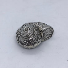 Load image into Gallery viewer, Silver Nautilus Shell Vesta Hallmarked London 1976