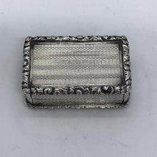 Load image into Gallery viewer, William IV Silver Vinaigrette Edward Smith Birmingham 1835