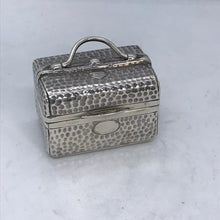 Load image into Gallery viewer, Novelty Silver Box Shaped As A Gladstone Bag Saunders &amp; Shepherd Birmingham 1899
