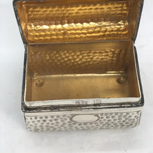 Load image into Gallery viewer, Novelty Silver Box Shaped As A Gladstone Bag Saunders &amp; Shepherd Birmingham 1899
