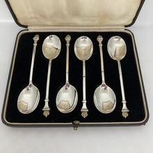 Load image into Gallery viewer, Boxed Set Of Silver Collectors Spoons With Crown Finials And George V Silver Jubilee Hallmark
