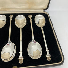 Load image into Gallery viewer, Boxed Set Of Silver Collectors Spoons With Crown Finials And George V Silver Jubilee Hallmark
