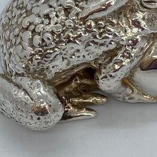 Load image into Gallery viewer, Silver Paperweight Modelled As A Toad Import Hallmarks
