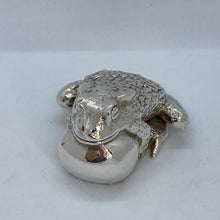 Load image into Gallery viewer, Silver Paperweight Modelled As A Toad Import Hallmarks
