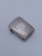 Load image into Gallery viewer, Silver Vesta With Ivy Leaf Decoration Birmingham 1905
