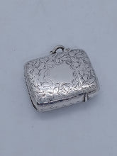 Load image into Gallery viewer, Victorian Silver Vesta  Cartouche Birmingham 1895
