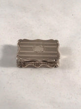 Load image into Gallery viewer, Silver Vinaigrette Edward Smith 1850
