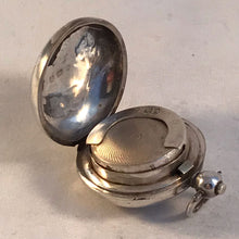 Load image into Gallery viewer, Edwardian Silver Sovereign Case With Foliate Decoration Birmingham 1909
