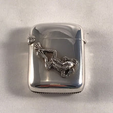 Load image into Gallery viewer, Novelty Edwardian Silver Vesta With Applied Cast Frog Model Chester 1903
