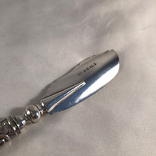 Load image into Gallery viewer, Silver And Mother Of Pearl Butter Spreader George Unite 1879
