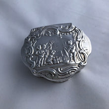 Load image into Gallery viewer, Silver Box Decorated With Putti London Import Marks
