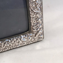 Load image into Gallery viewer, Ornate Silver Photograph Frame Britannia Silver 1986 - Landscape
