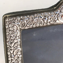 Load image into Gallery viewer, Ornate Silver Photograph Frame Britannia Silver 1986 - Landscape
