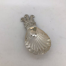 Load image into Gallery viewer, Commemorative Hallmarked Silver Caddy Spoon Sheffield 1981 Prince of Wales Feathers
