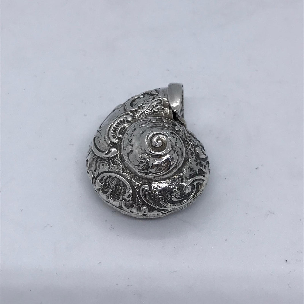 Silver Nautilus Shell Vesta Hallmarked London 1976