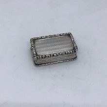 Load image into Gallery viewer, William IV Silver Vinaigrette Edward Smith Birmingham 1835
