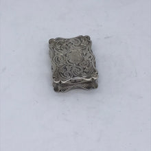 Load image into Gallery viewer, Victorian Solid Silver Hallmarked Vinaigrette Edward Smith 1843
